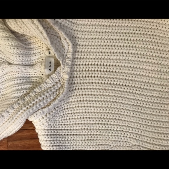 ALC Sleeveless Sweater Top - Picture 3 of 3